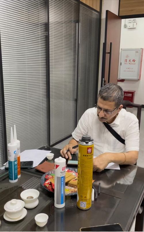 Indyjscy klienci są mile widziani, aby odwiedzić fabrykę i złożyć zamówienie.